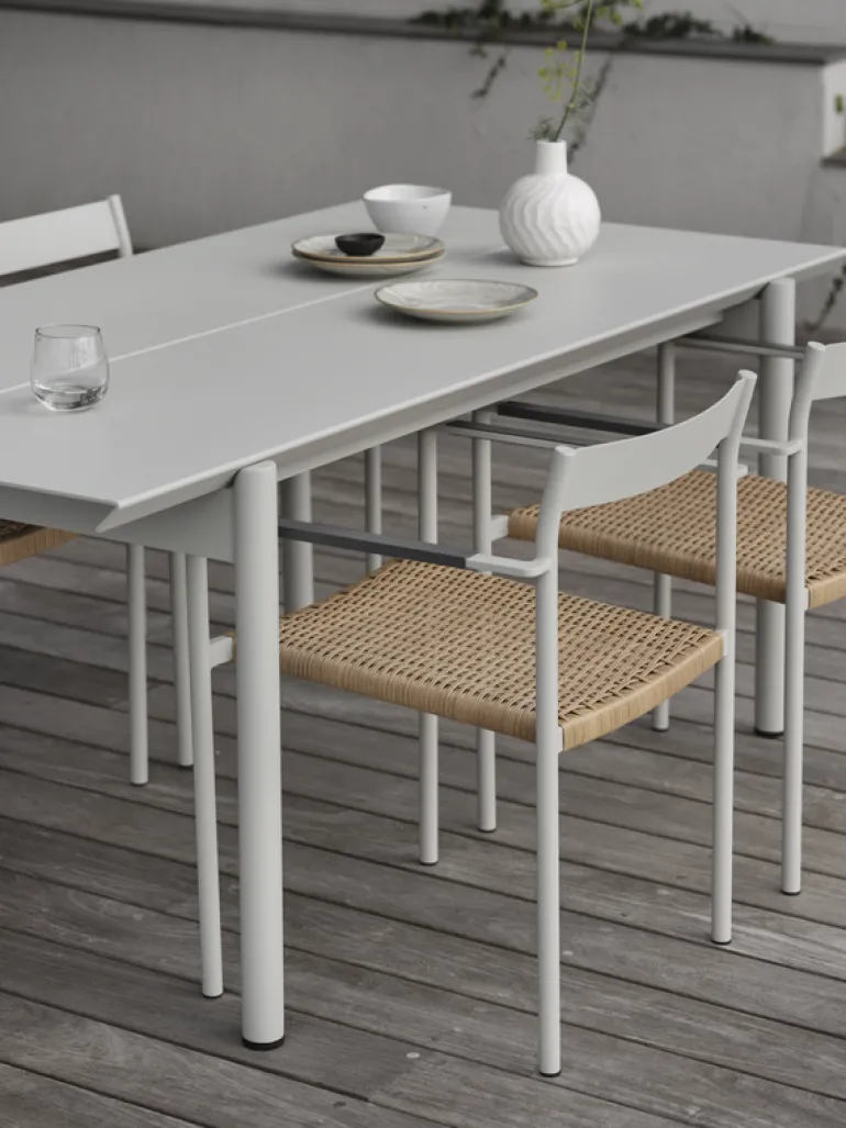 B45 matbord Light Grey