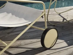 Poul Chair loungefåtölj Lemon/Off-white